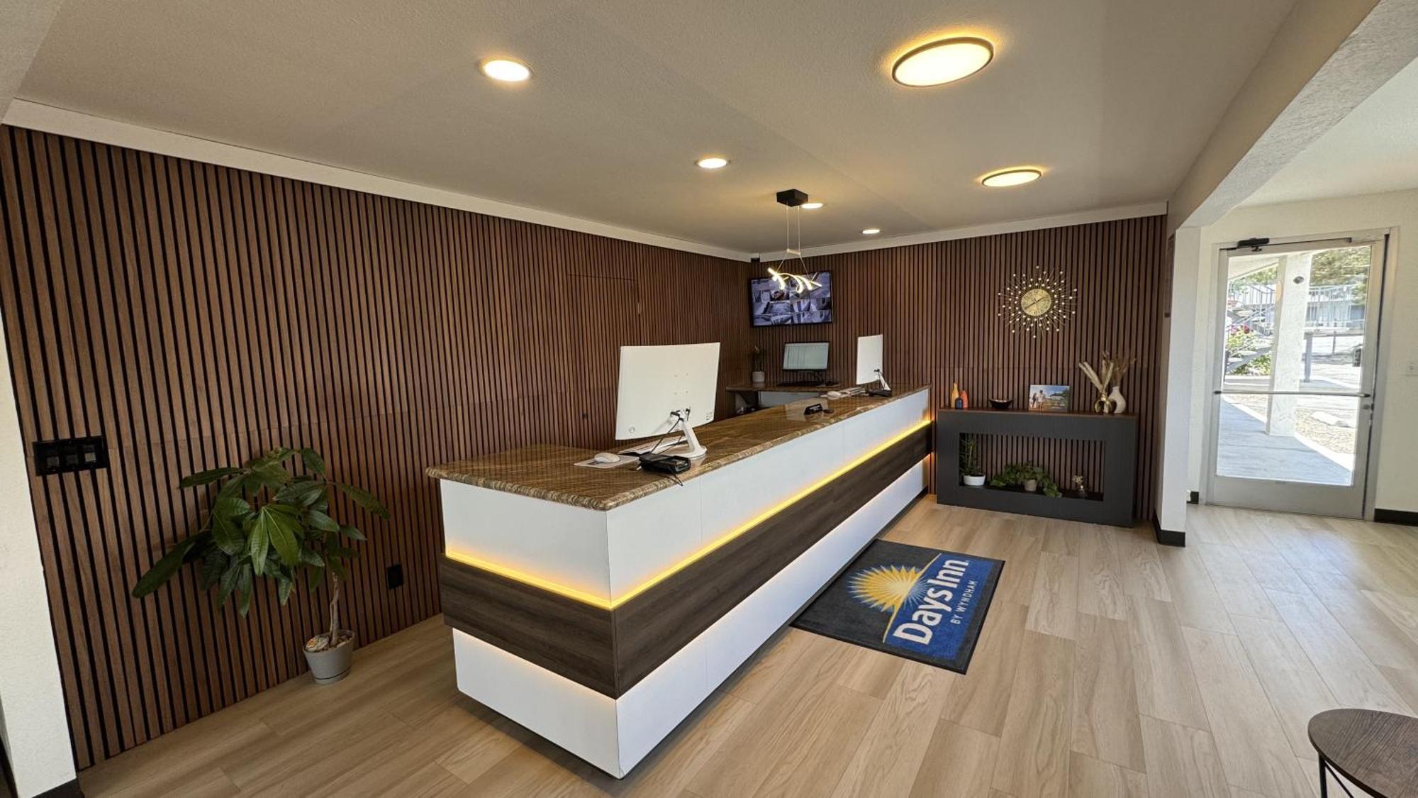 Days Inn By Wyndham Ridgecrest Near China Lake Naval Station Exterior foto
